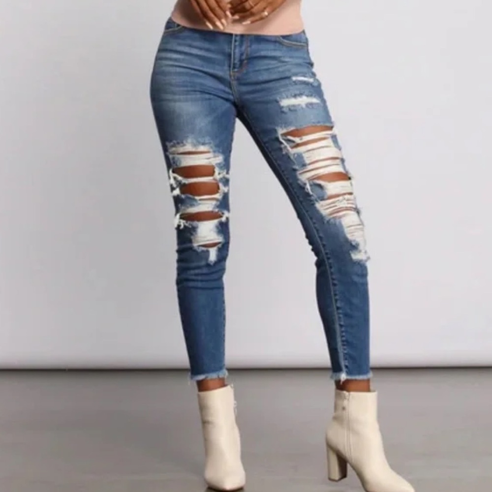 Cello Super High Rise Distressed Cut off Jeans - Picture 3 of 13